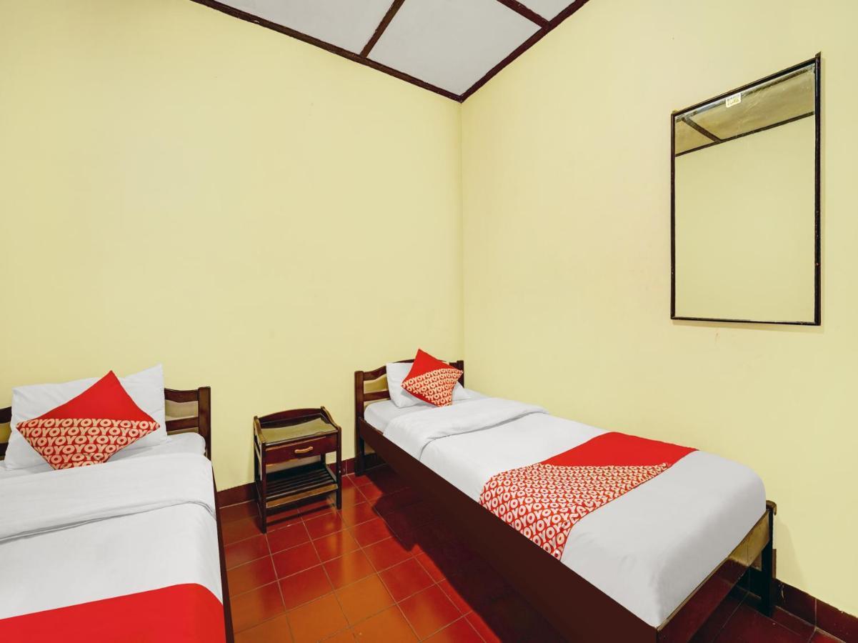 Oyo 90676 Oryza Hotel Jogjakarta Buitenkant foto